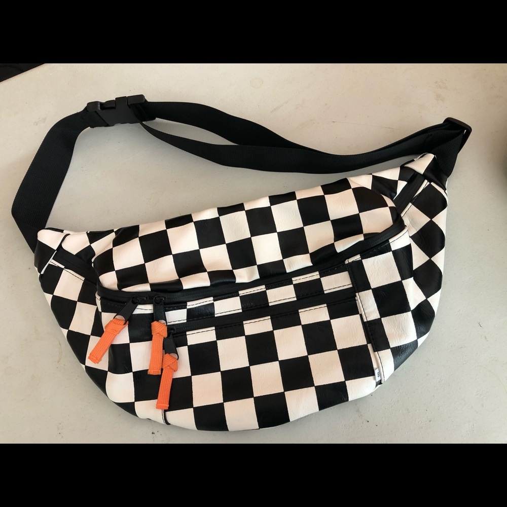 NEW Urban Outfitters Fanny pack